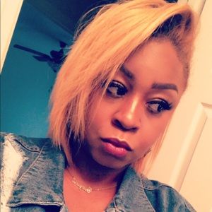 Meet your Posher, Latoya